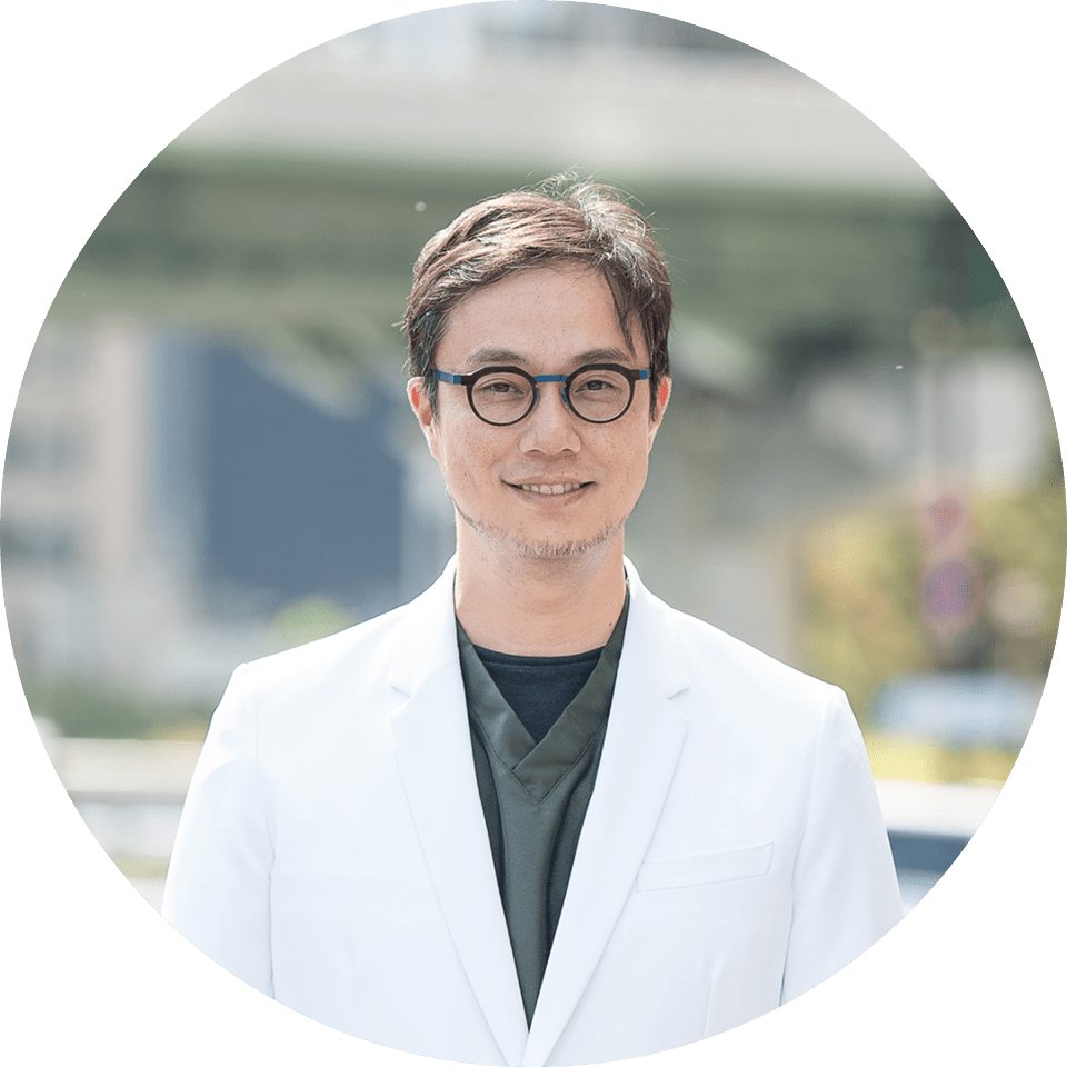 院長　筒井純也